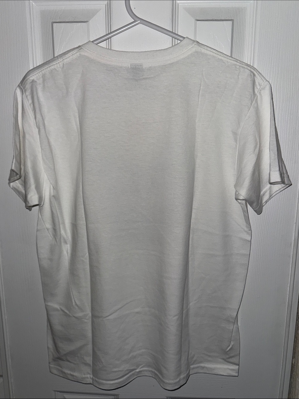 Disney White Girls' Encanto Multicolor Heart Graphic Tee - Picture 5 of 5